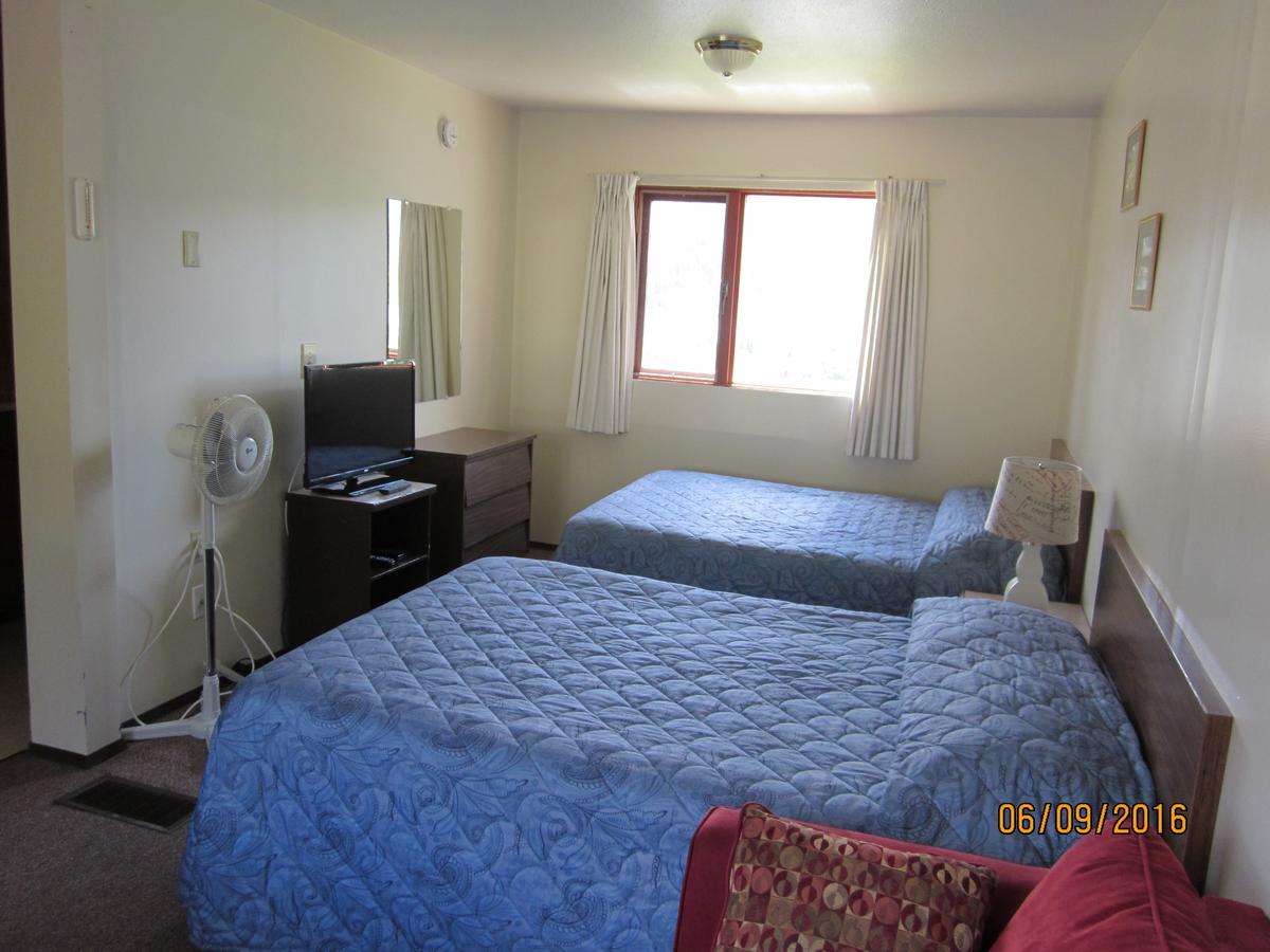Valleyview Motel วิลเลียมส์เลค ภายนอก รูปภาพ